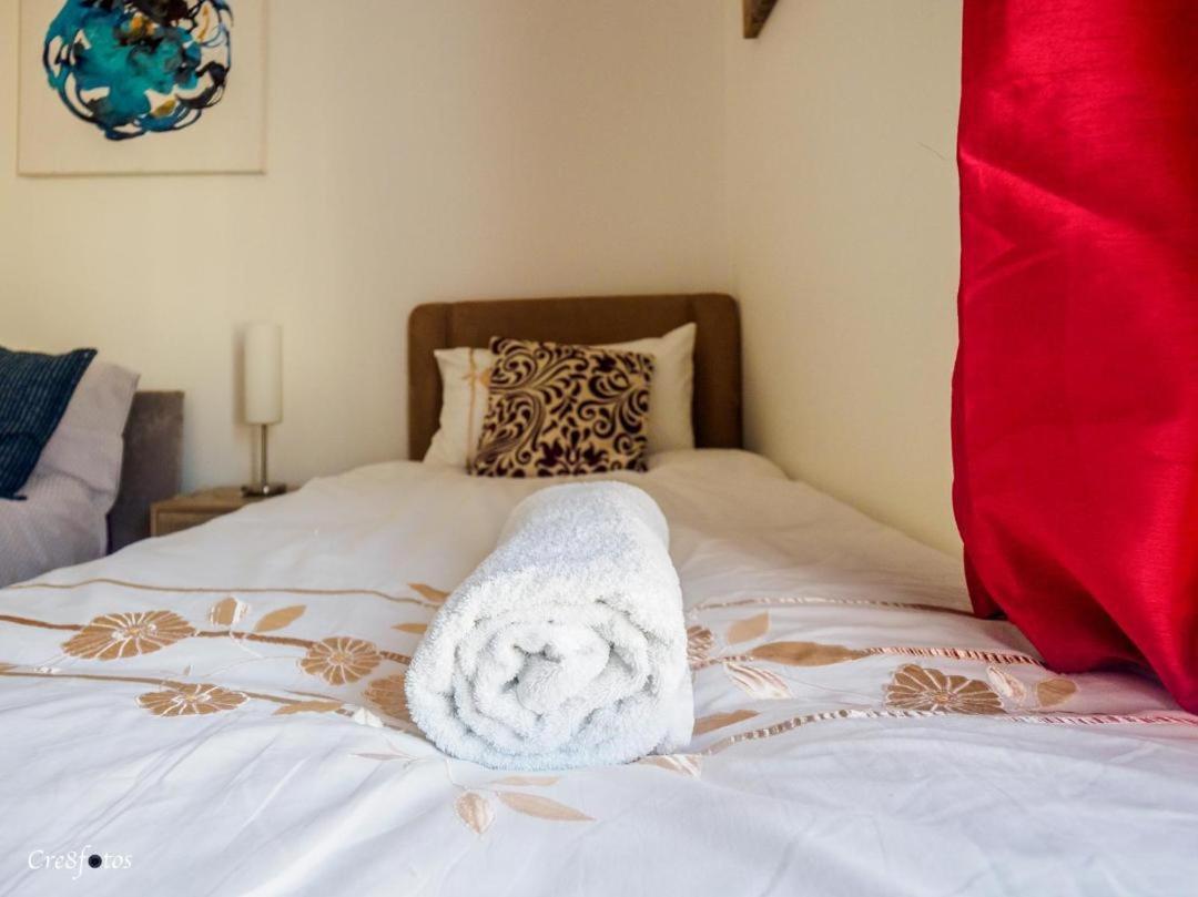 12 Cornwallis Lodge Family Room 2 Stoke-on-Trent ภายนอก รูปภาพ